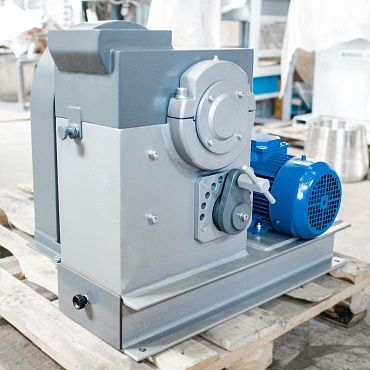 Со склада НПК «Механобр-техника» отгружена щековая дробилка ДЩ 80х150 для горнорудной компании в республике Хакасия Со склада НПК «Механобр-техника» отгружена щековая дробилка ДЩ 80х150 для горнорудной компании в республике Хакасия