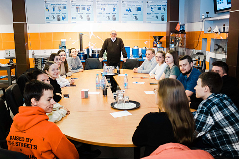 Корпорацию «Механобр-техника» посетили студенты Санкт-Петербургского университета технологии и дизайна