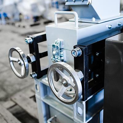 Продолжаем оснащать лаборатории Казахстана