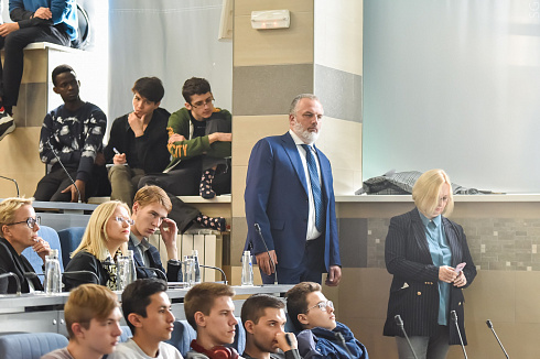 Леонид Вайсберг прочел лекцию для студентов НИТУ "МИСиС" в рамках 12-ого заседания международного научного совета