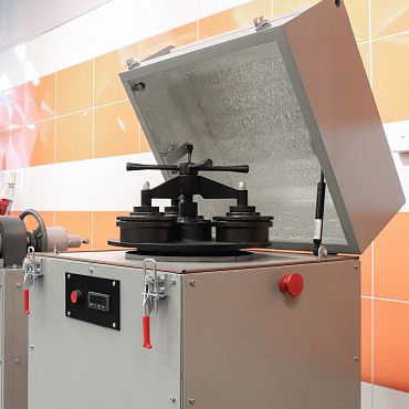 Отгрузка оборудования для оснащения учебно-исследовательской лаборатории ведущего технического ВУЗа Москвы