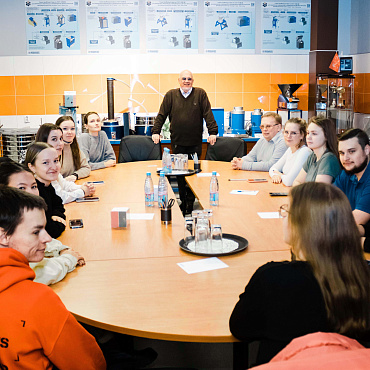 Корпорацию «Механобр-техника» посетили студенты Санкт-Петербургского университета технологии и дизайна